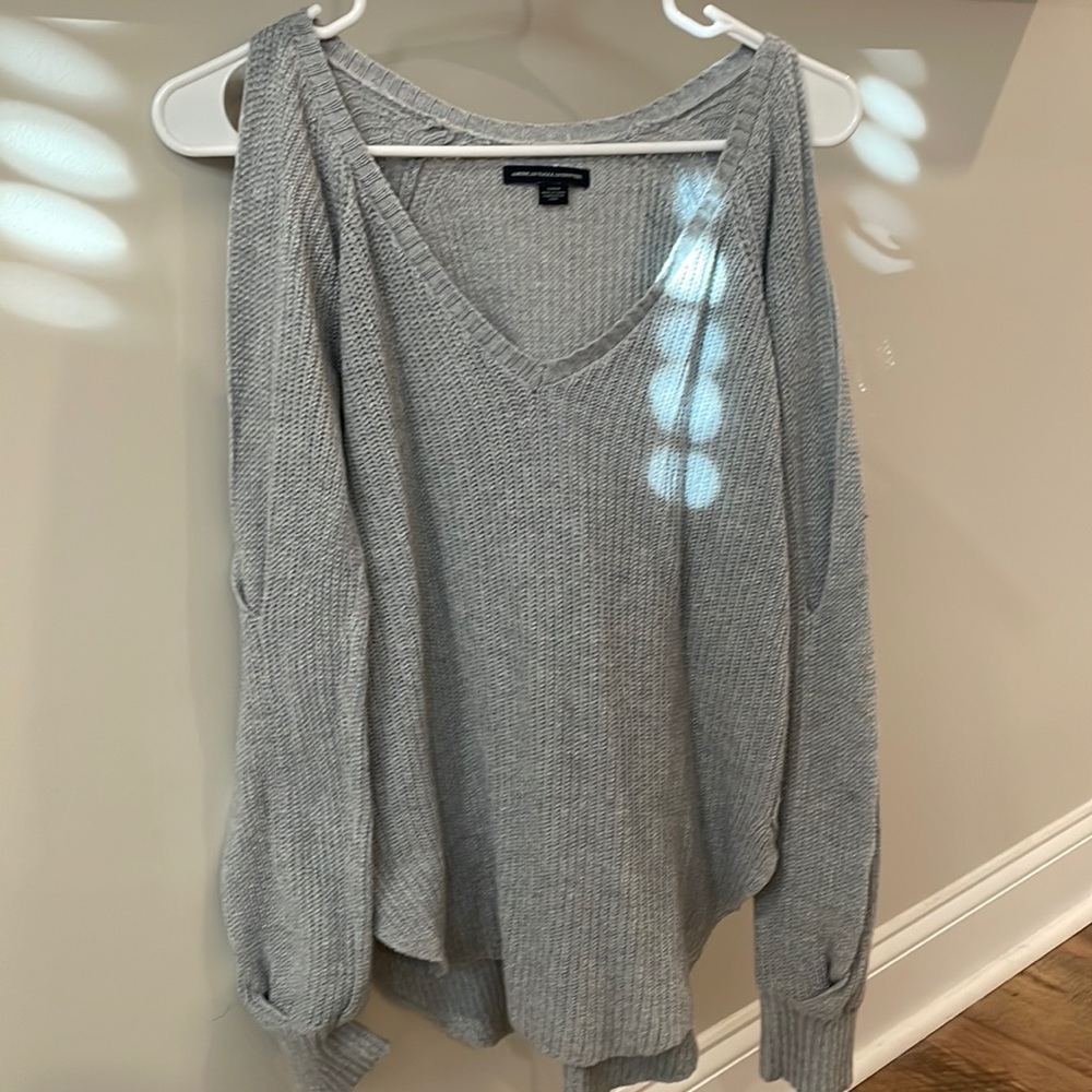 American eagle cold shoulder sweater